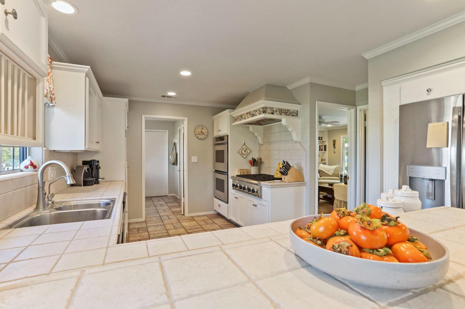 Detail Gallery Image 15 of 81 For 1764 Mettler Rd, Lodi,  CA 95242 - 4 Beds | 2/1 Baths