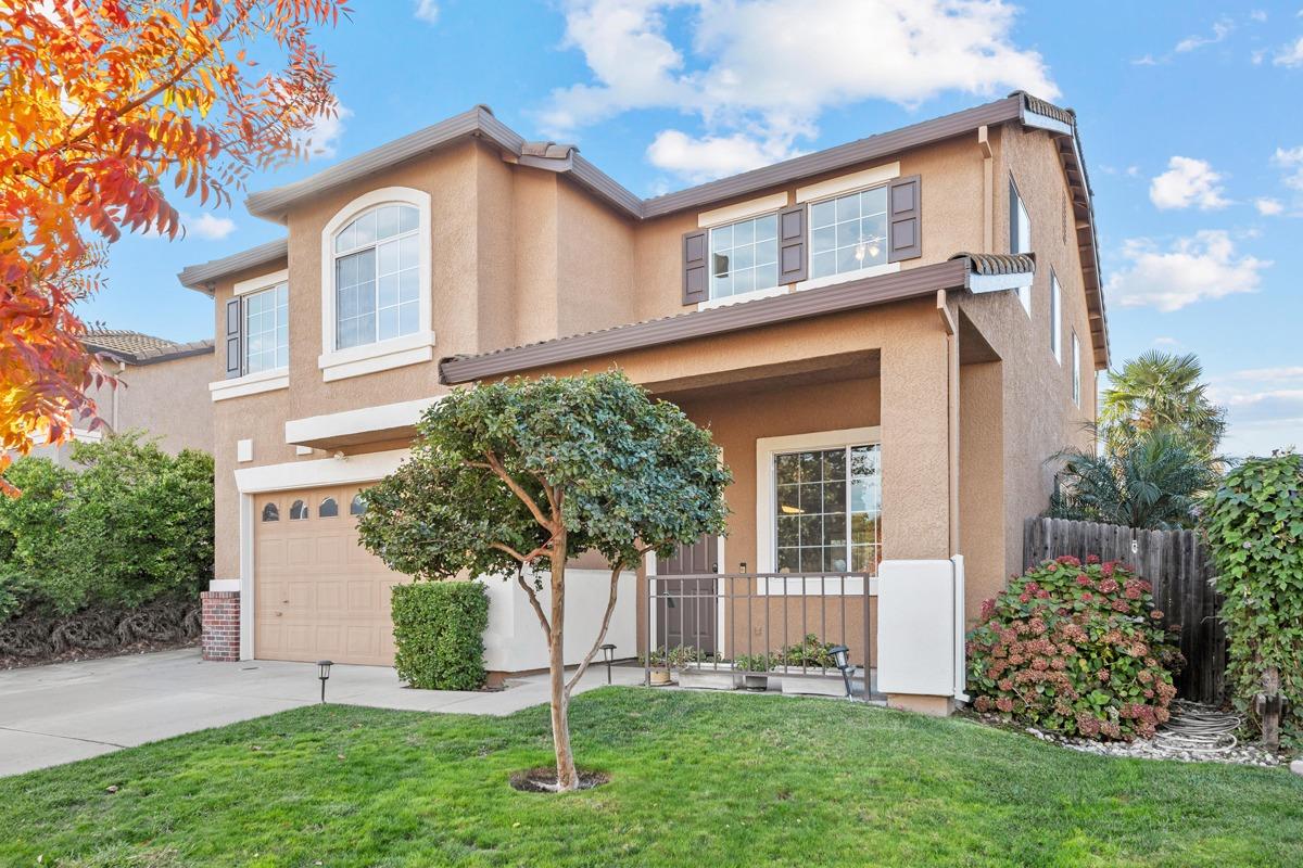 Photo of 609 Farridge Dr in Roseville, CA