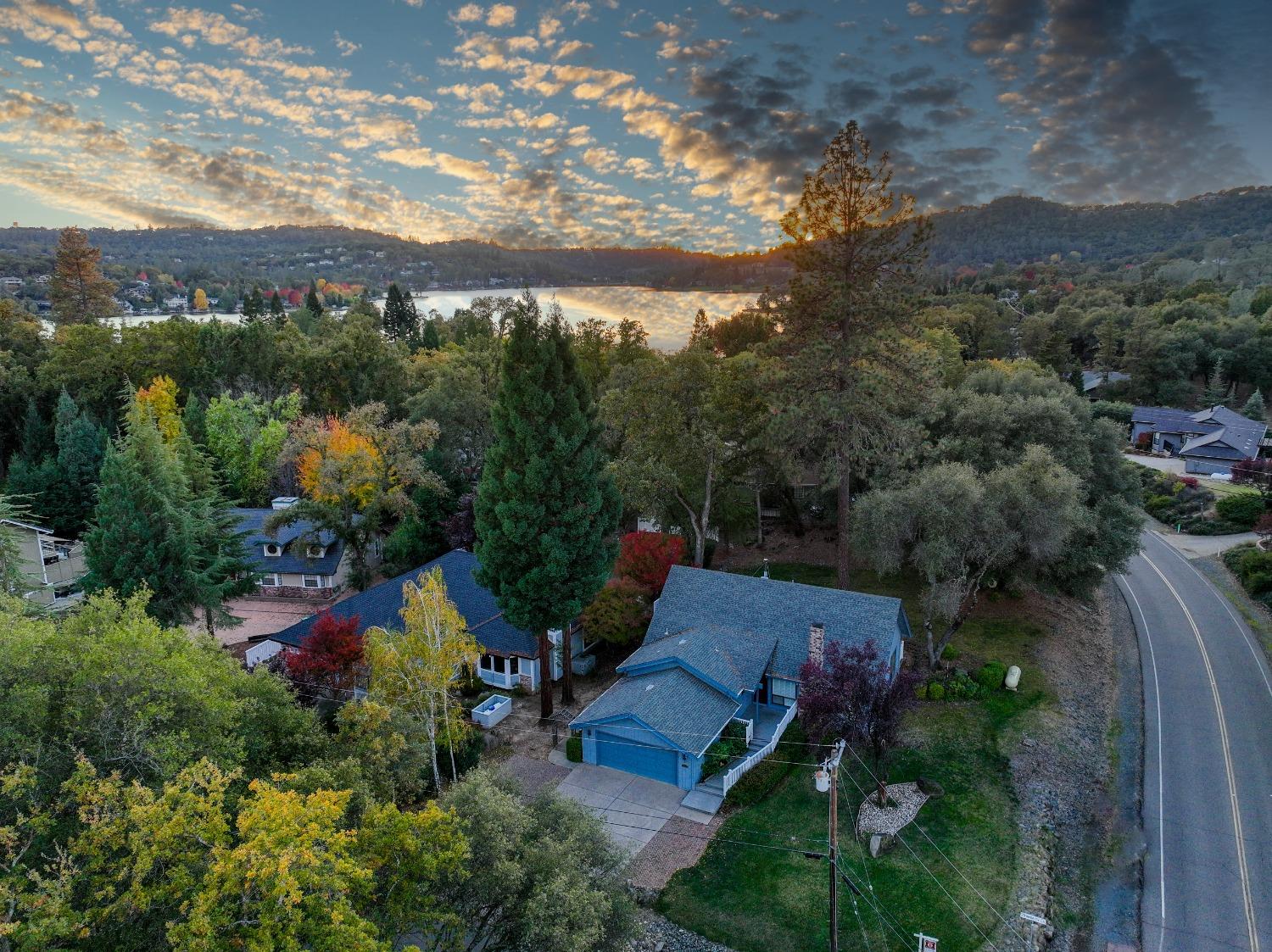 Strawberry Circle, Penn Valley, California image 3