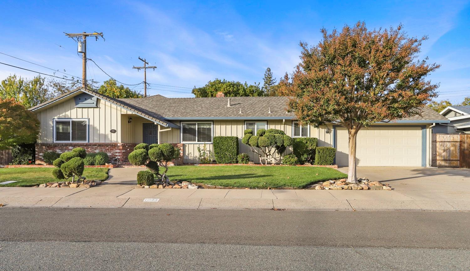 Photo of 1711 Normandy Ln in Lodi, CA