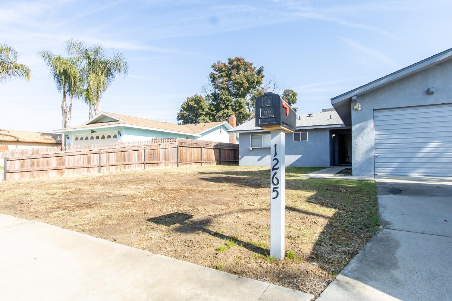 Edgewood Drive, Hanford, California image 3