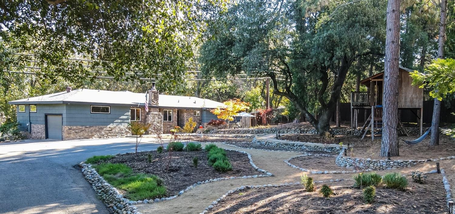 Photo of 2381 State Hwy 49 in Placerville, CA