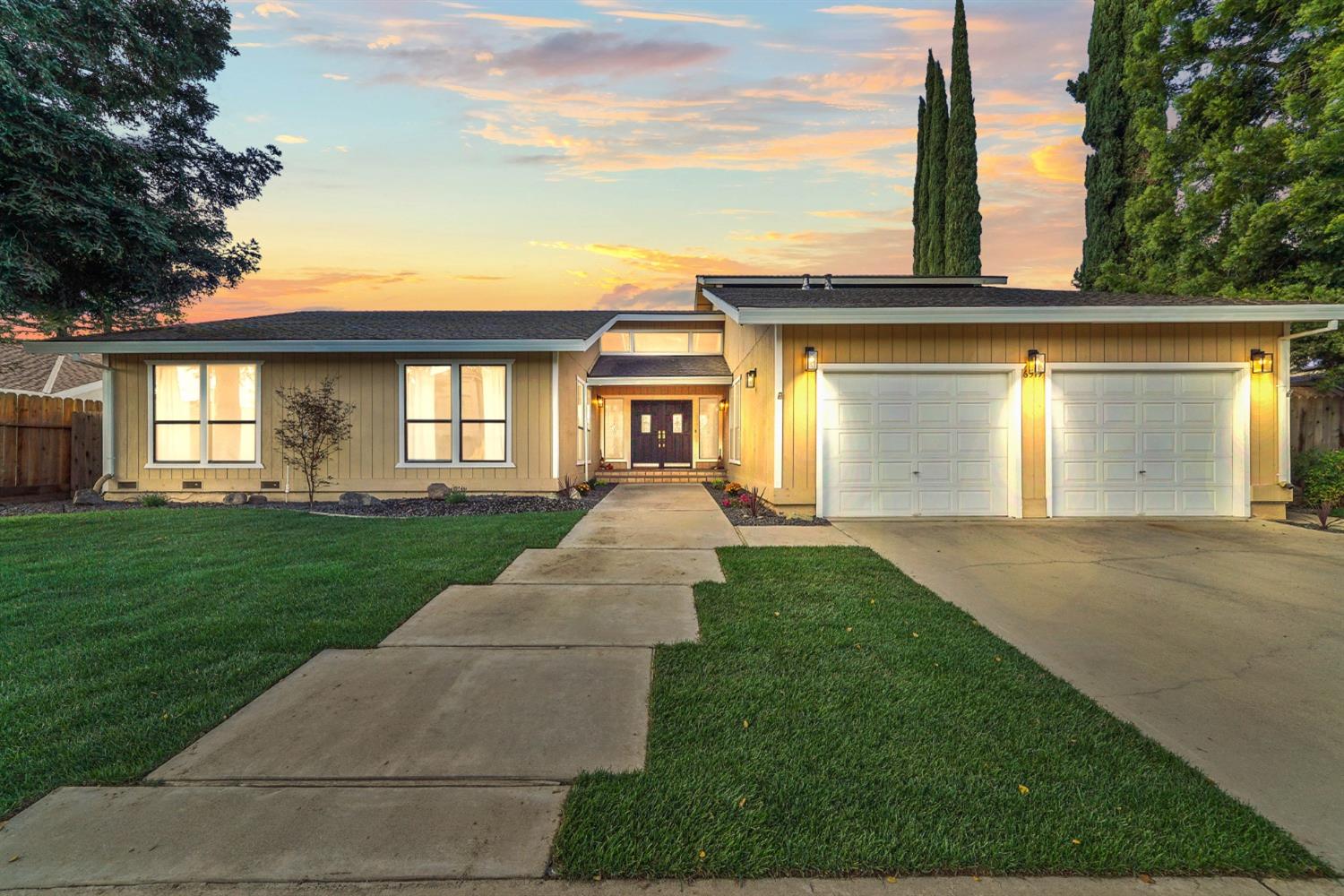 Photo of 6519 Almondwood Dr in Riverbank, CA