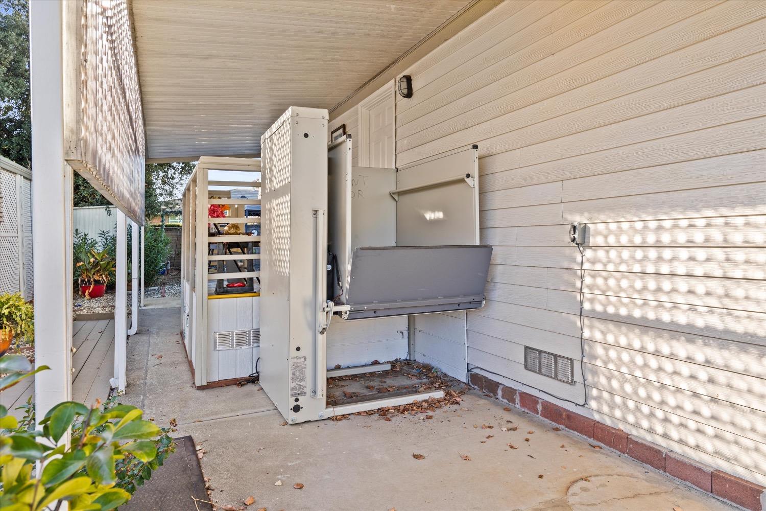 Photo of 135 Gumtree Dr in Rancho Cordova, CA