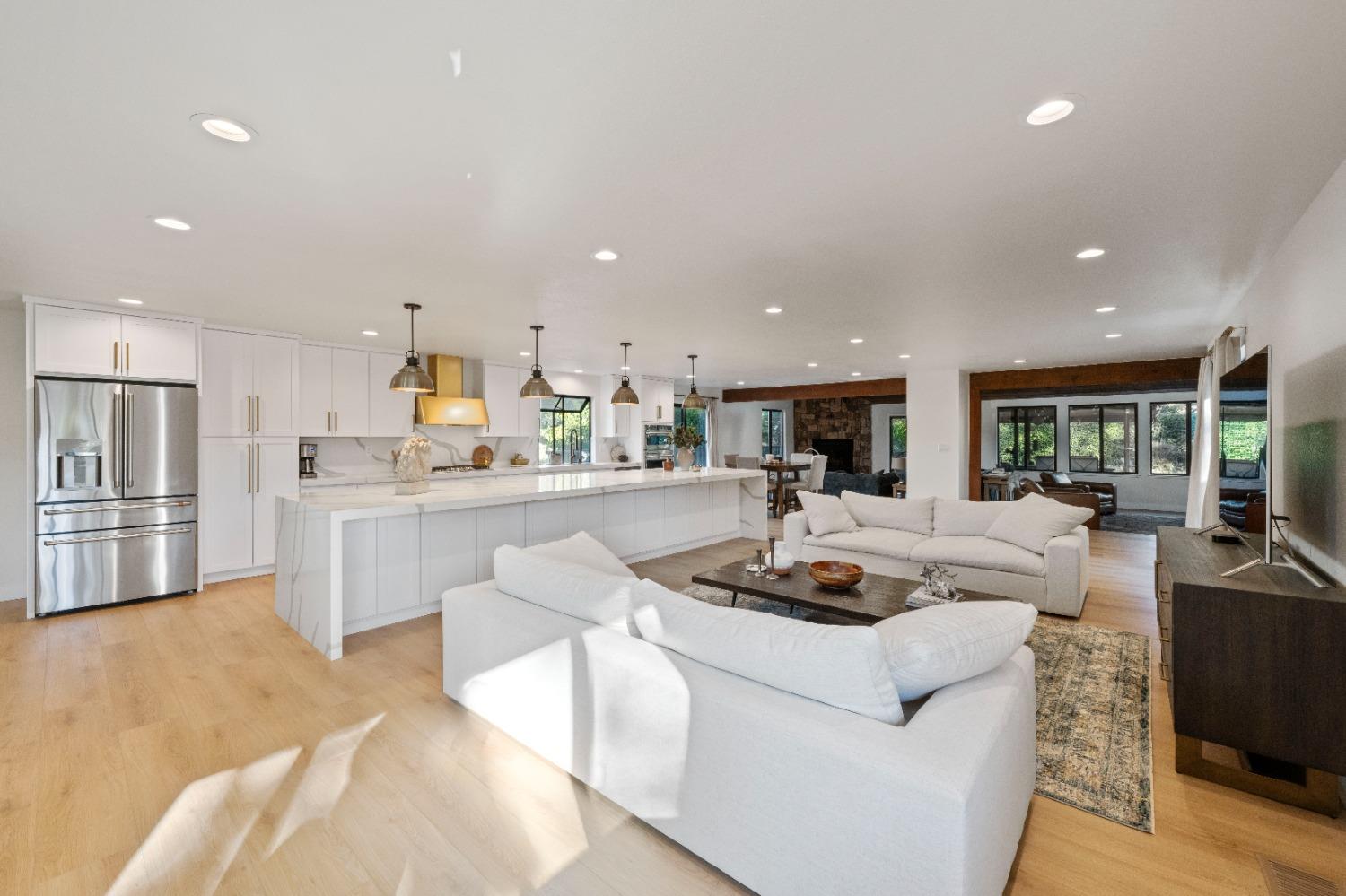 Photo of 9235 Suede Hill Ct in Orangevale, CA