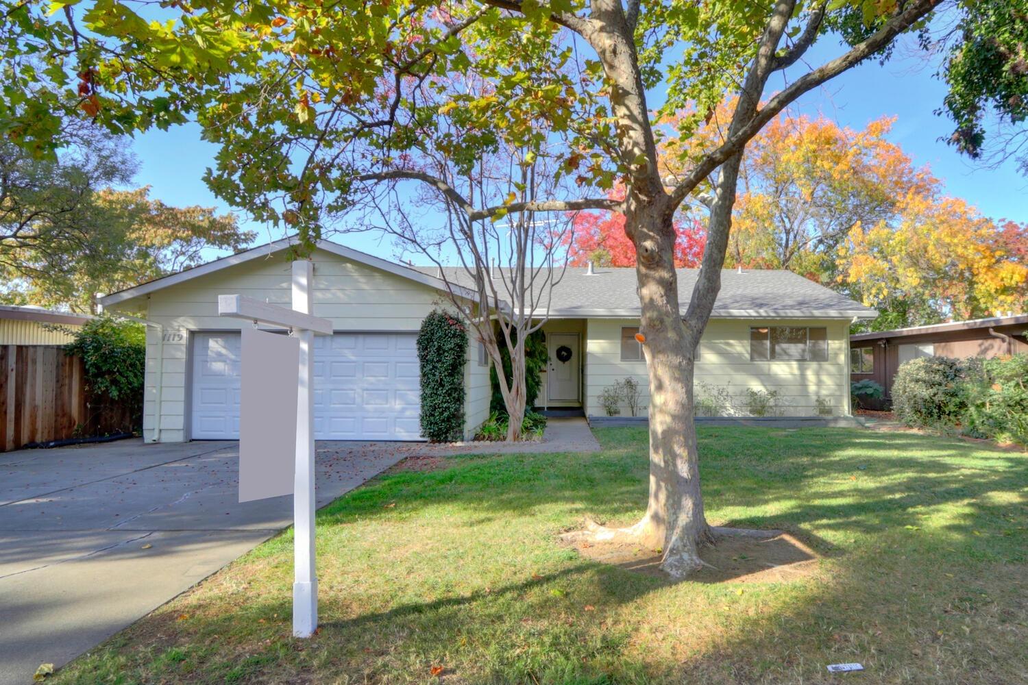 Detail Gallery Image 1 of 1 For 1119 E 8th St, Davis,  CA 95616 - 4 Beds | 2 Baths