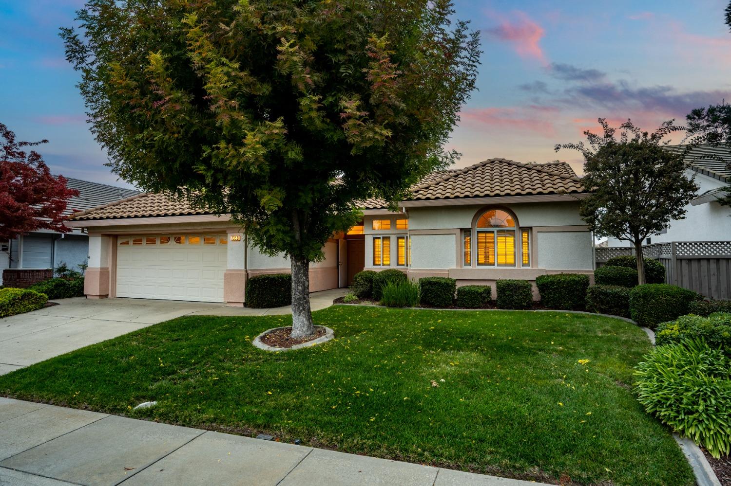 Photo of 7059 Lost Lake Ln in Roseville, CA