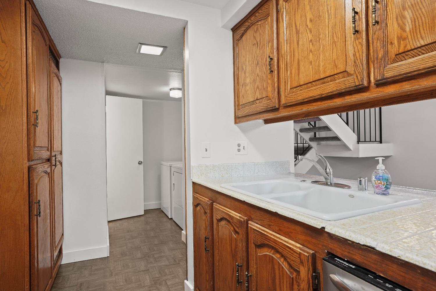 Photo #16: 223110259 Listing: Photo #16
