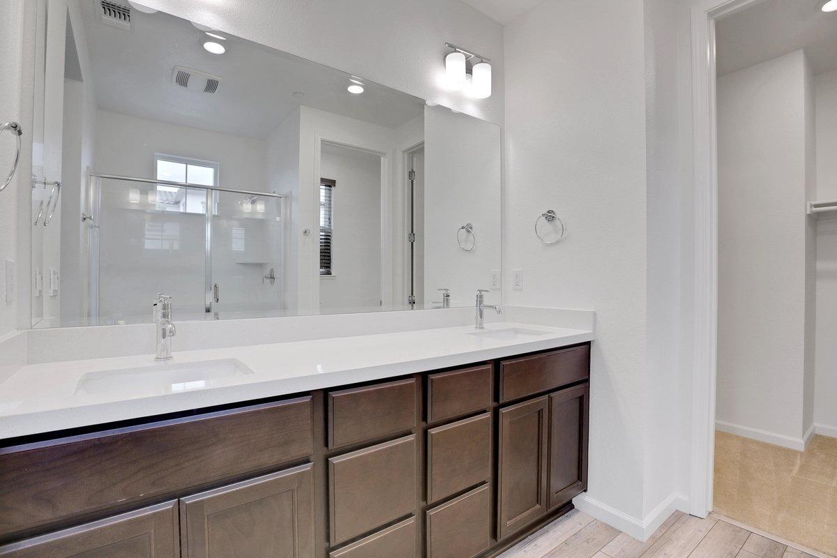 Photo #17: 223110947 Listing: Photo #17