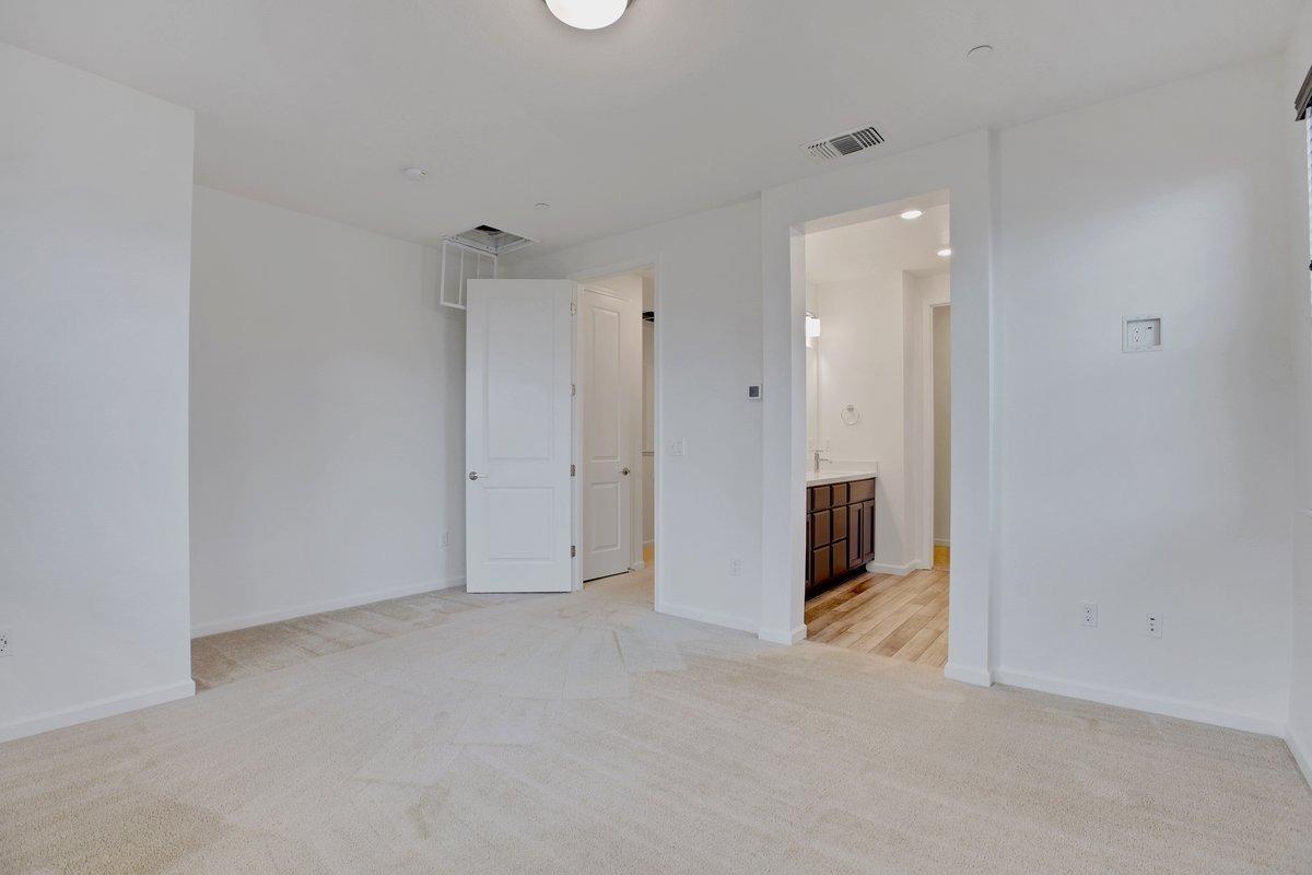 Photo #16: 223110947 Listing: Photo #16