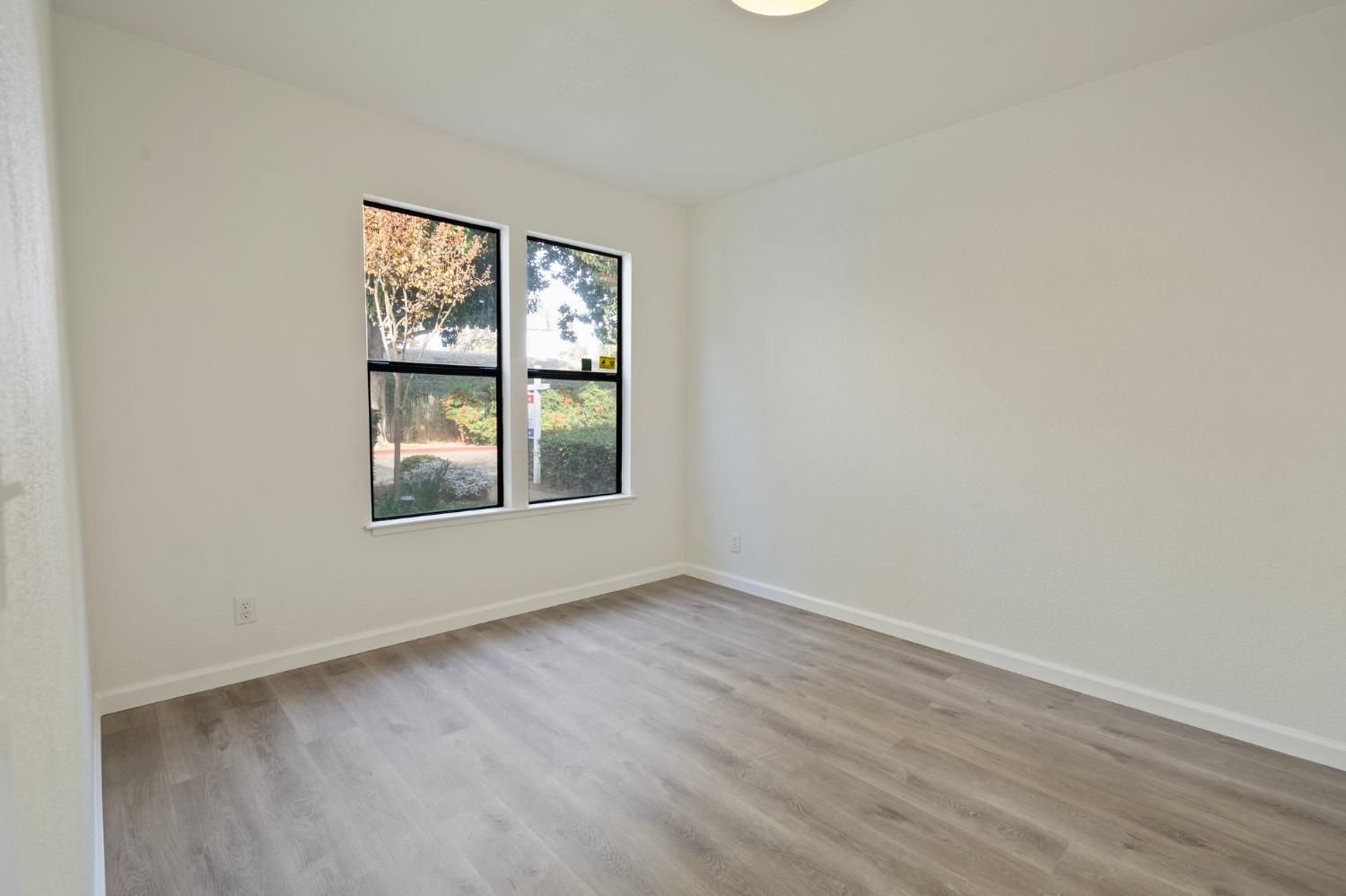 Photo #15: 223110887 Listing: Photo #15