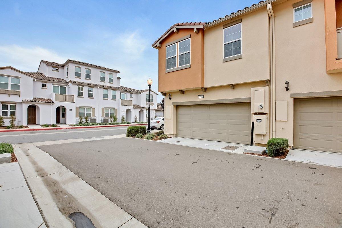 Photo #32: 223110947 Listing: Photo #32