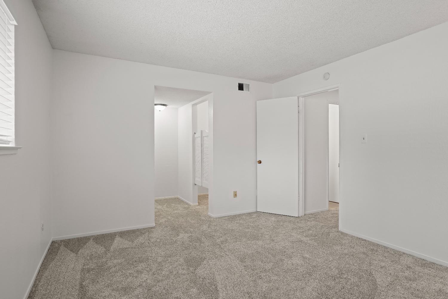Photo #21: 223110259 Listing: Photo #21