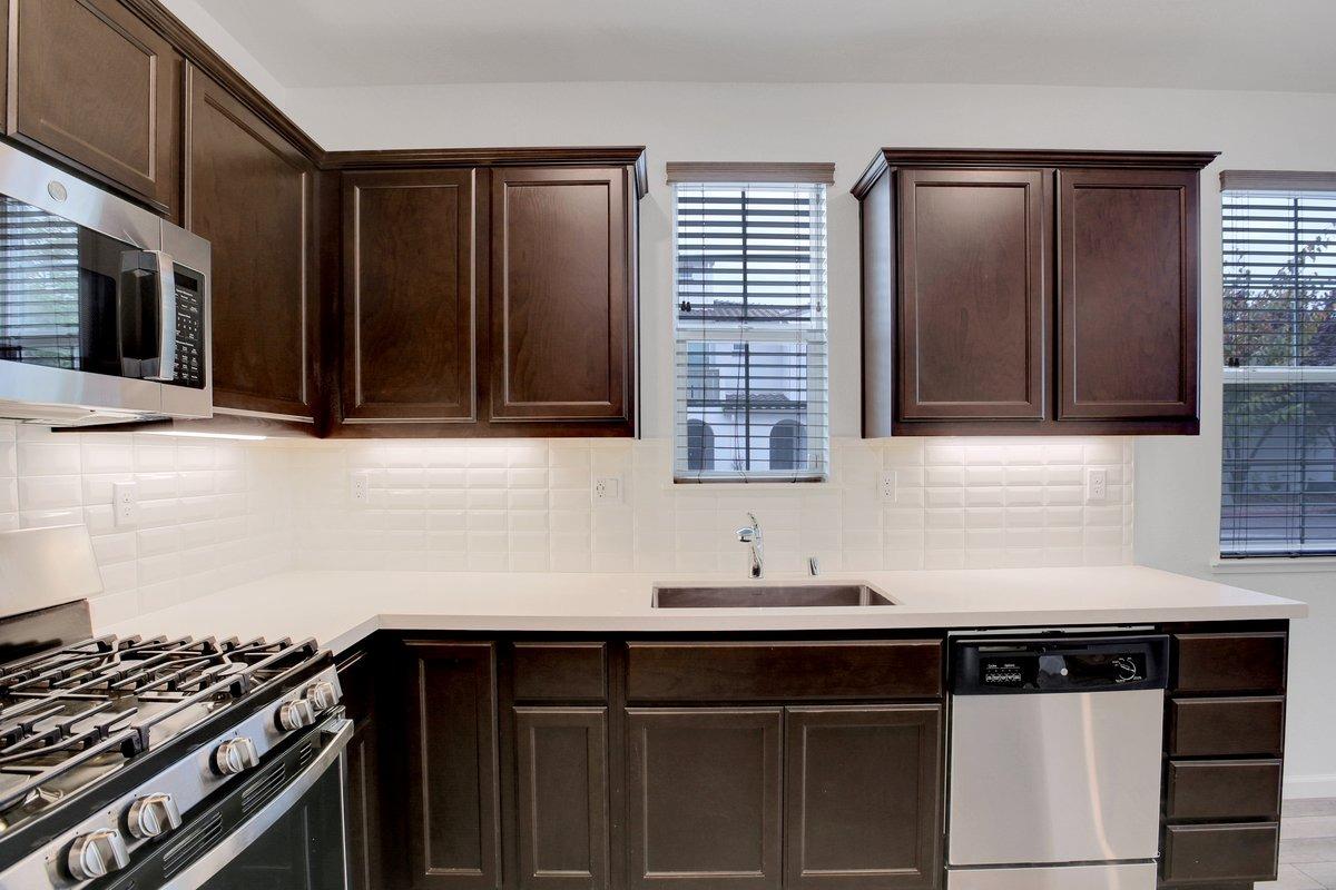 Photo #14: 223110947 Listing: Photo #14