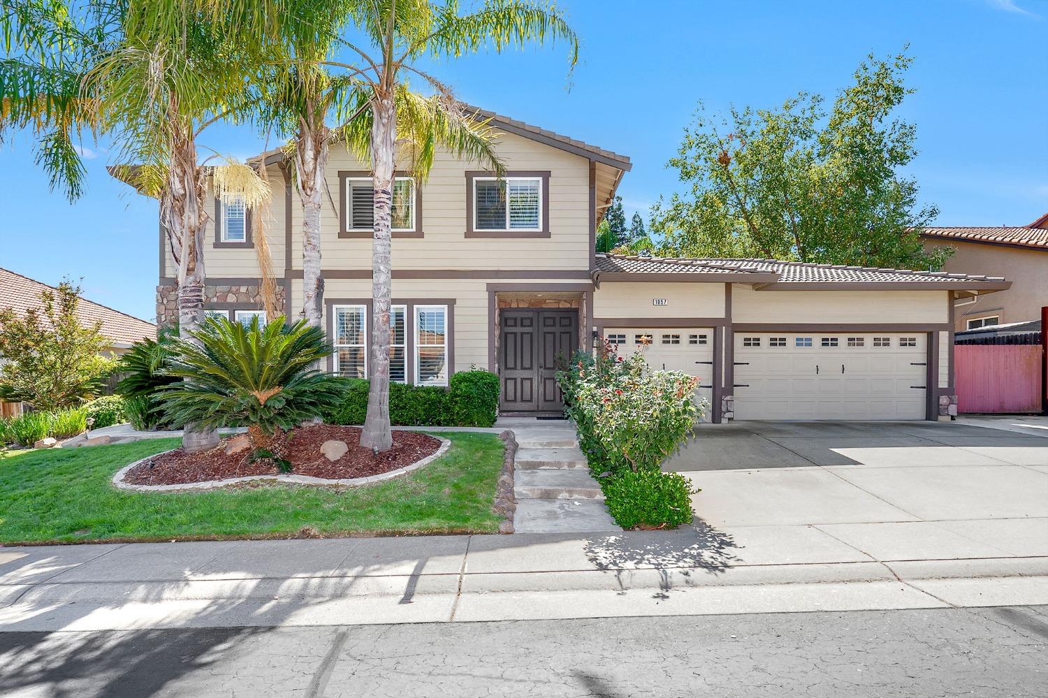 Photo of 1057 Donnelly Cir in Folsom, CA