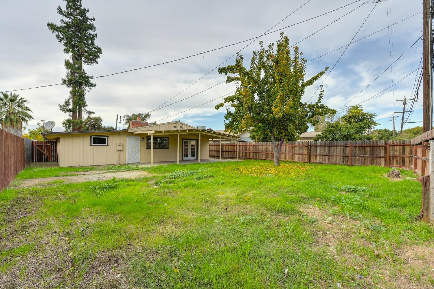 Reuter Drive, West Sacramento, California image 50