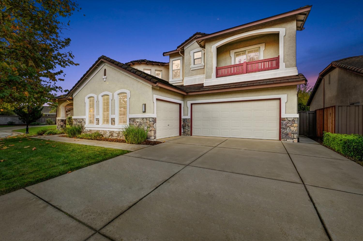 Photo of 524 Cantera Ct in Roseville, CA