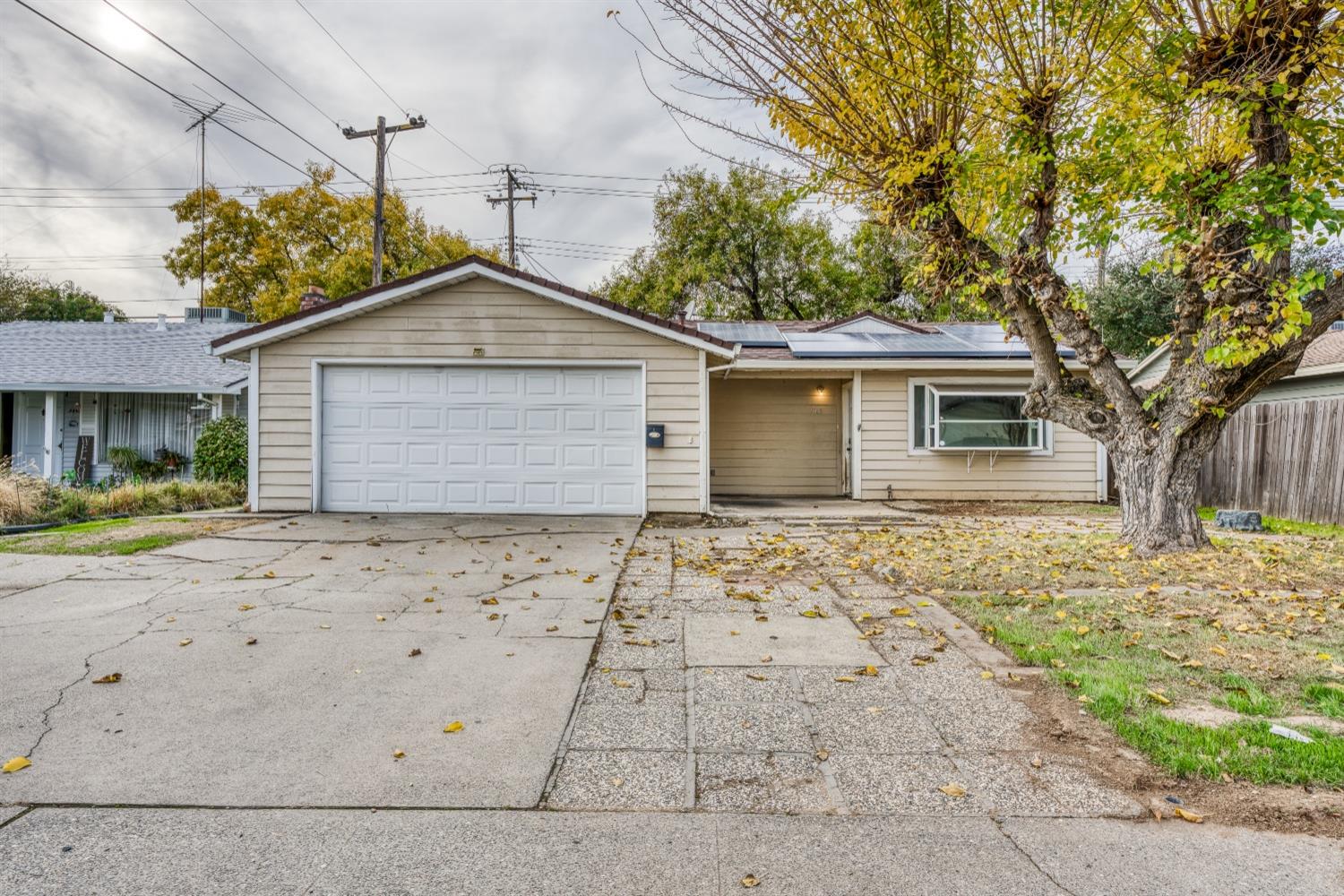 Photo of 5849 Meghan Wy in Sacramento, CA