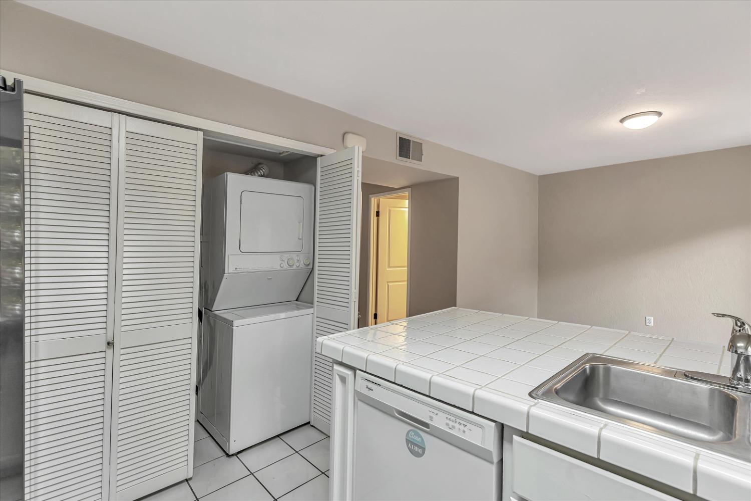 Photo #20: 223108171 Listing: Photo #20