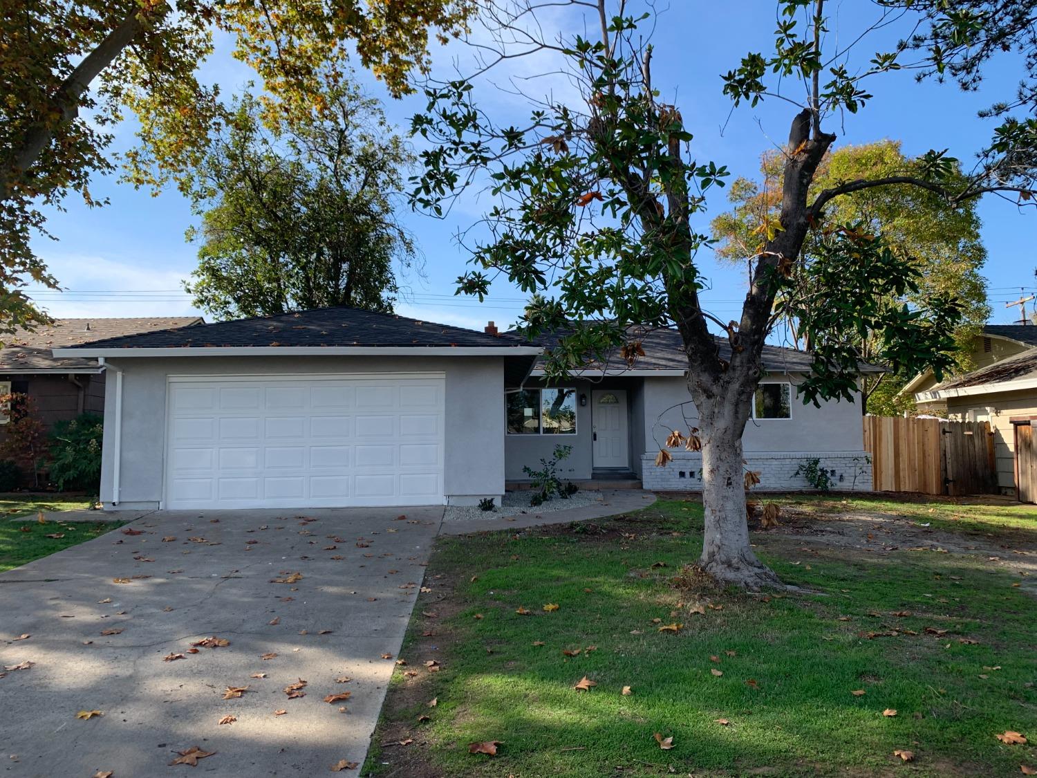 Photo of 2568 Ribier Wy in Rancho Cordova, CA