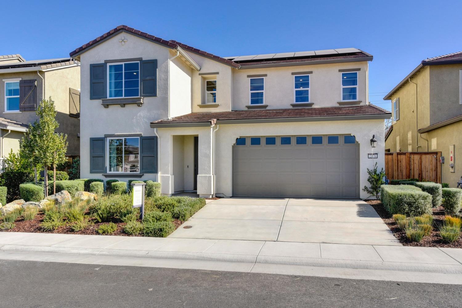 Photo of 2176 Milky Way Cir in Roseville, CA