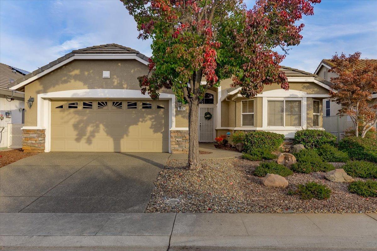 Photo of 7082 Cope Ridge Wy in Roseville, CA