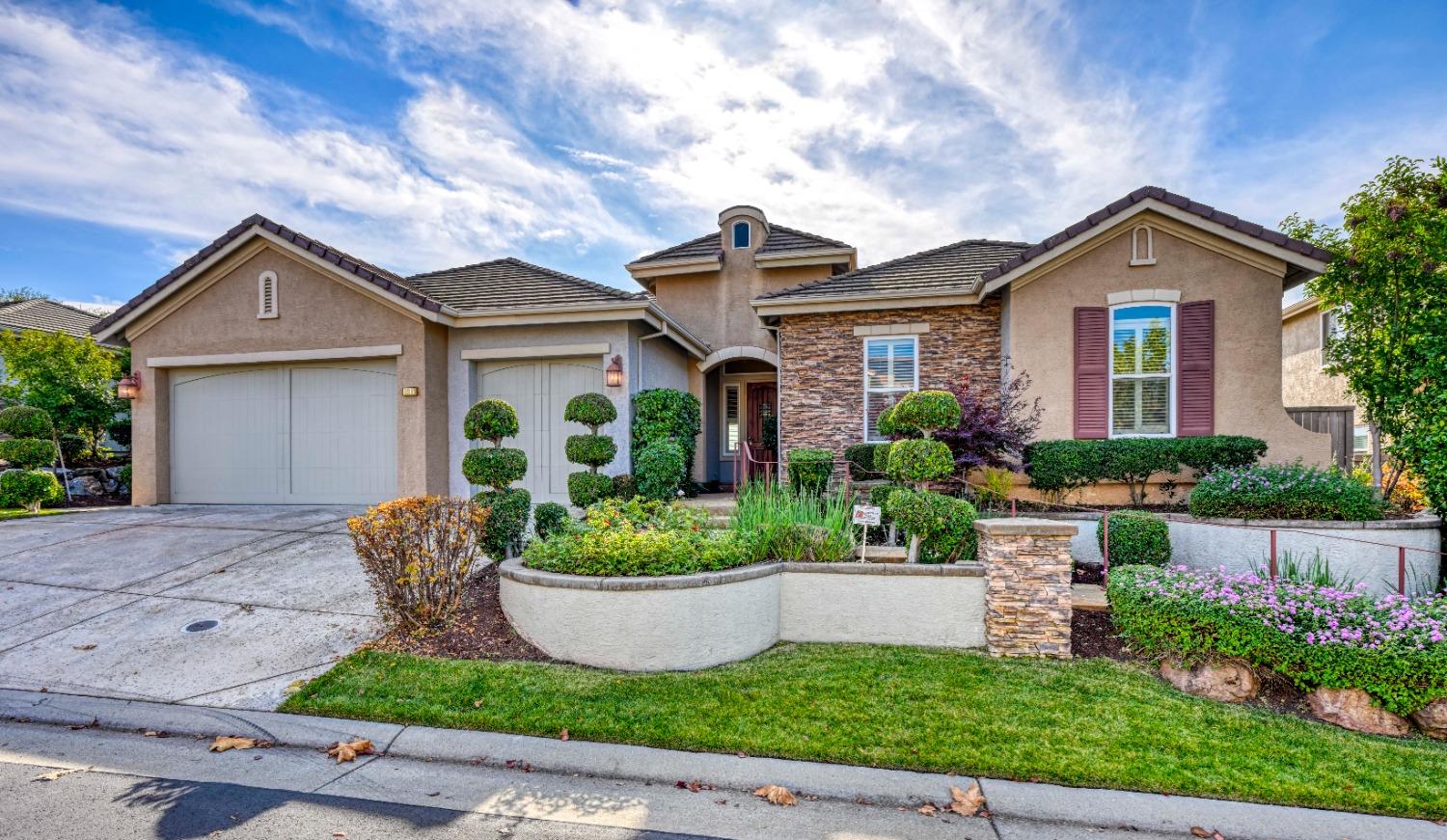 Detail Gallery Image 1 of 1 For 1416 Oak Hill Way, Roseville,  CA 95661 - 3 Beds | 2/1 Baths