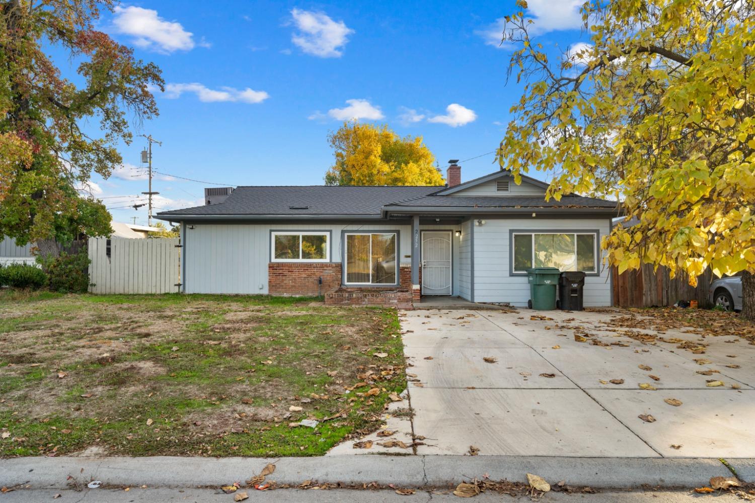 Photo of 2252 El Camino Ave in Sacramento, CA