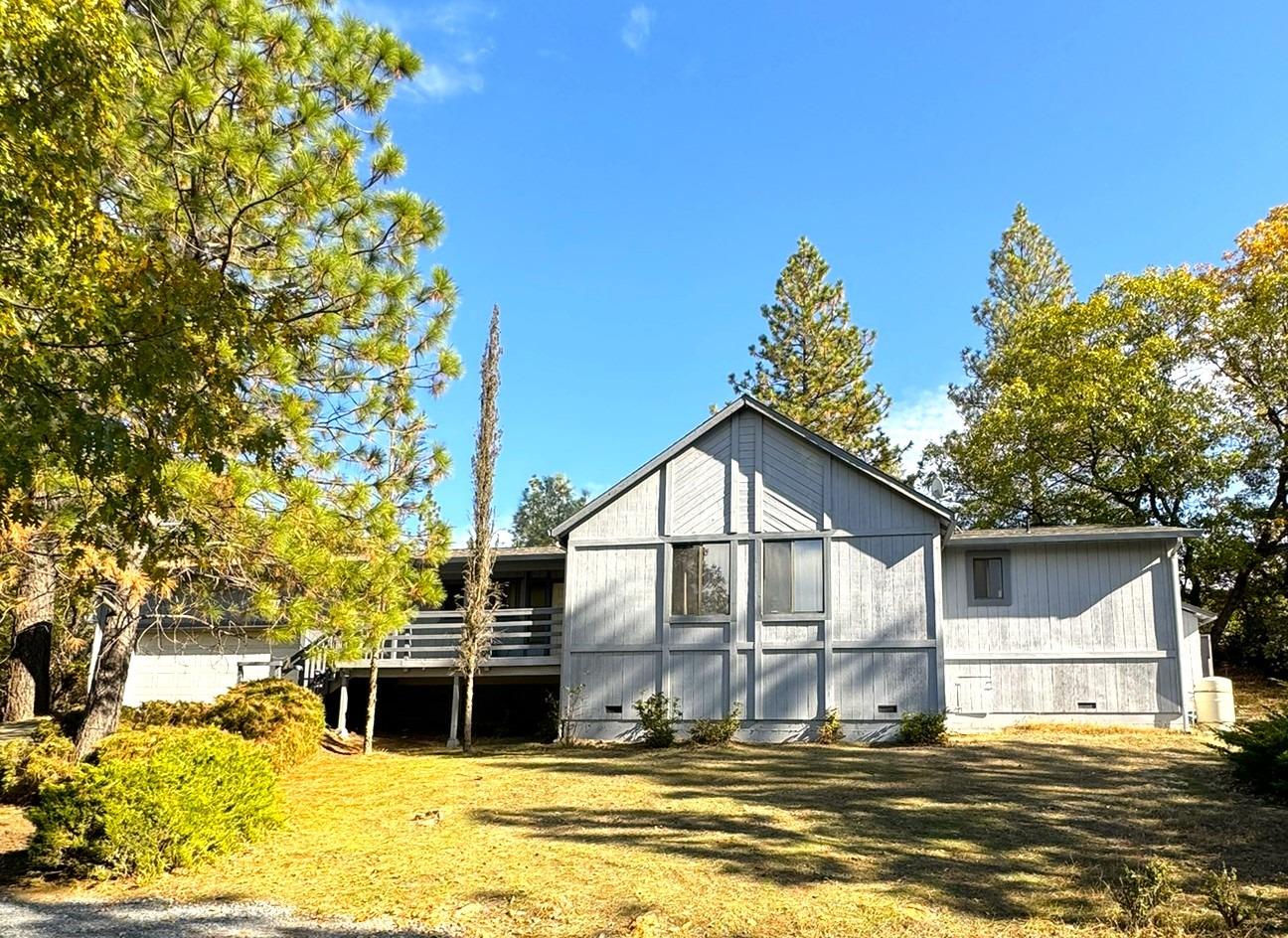 Photo of 2325 Bear Rock Rd in Placerville, CA