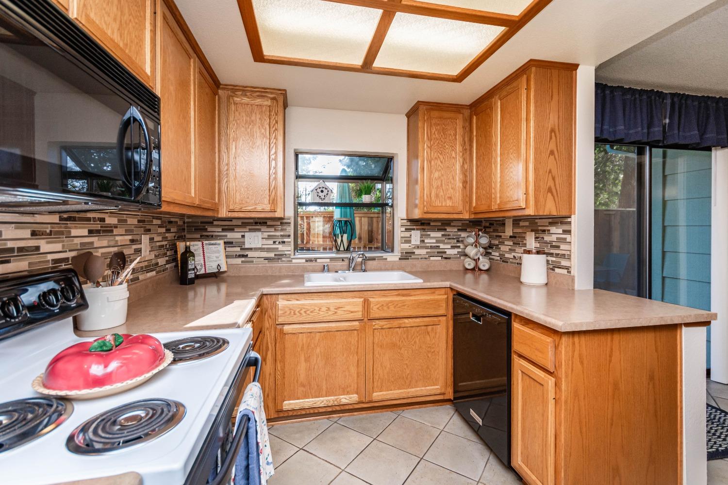Photo #14: 223110539 Listing: Photo #14