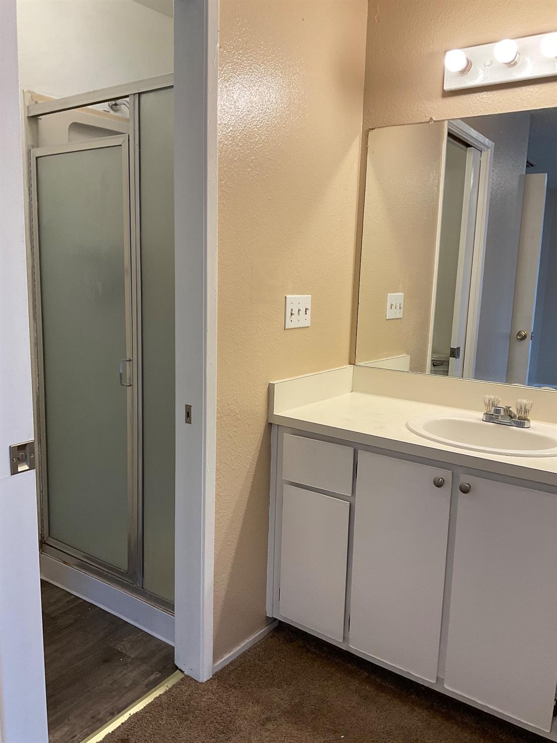 Photo #12: 223111553 Listing 