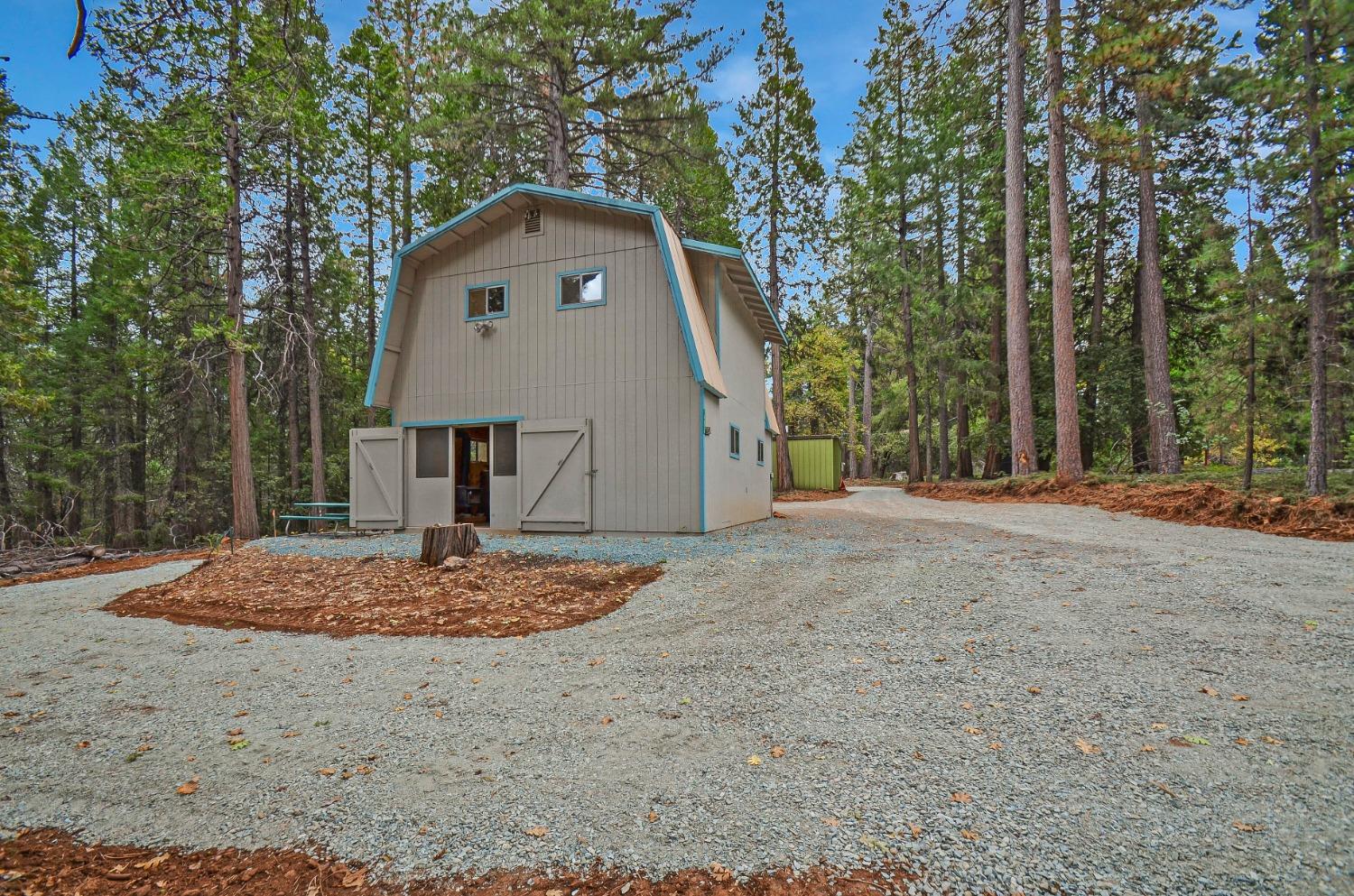 Detail Gallery Image 2 of 44 For 18625 Gold Creek Trail, Volcano,  CA 95689 - 2 Beds | 1 Baths