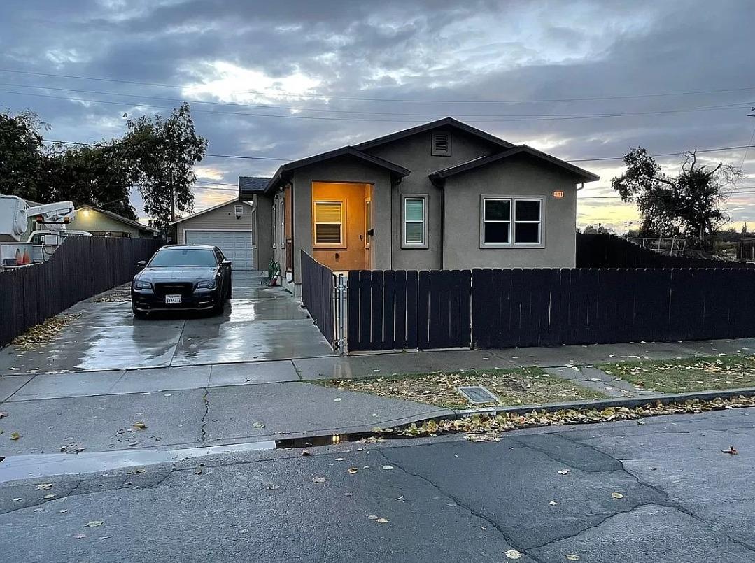 Photo of 1759 N Stanford Ave in Stockton, CA