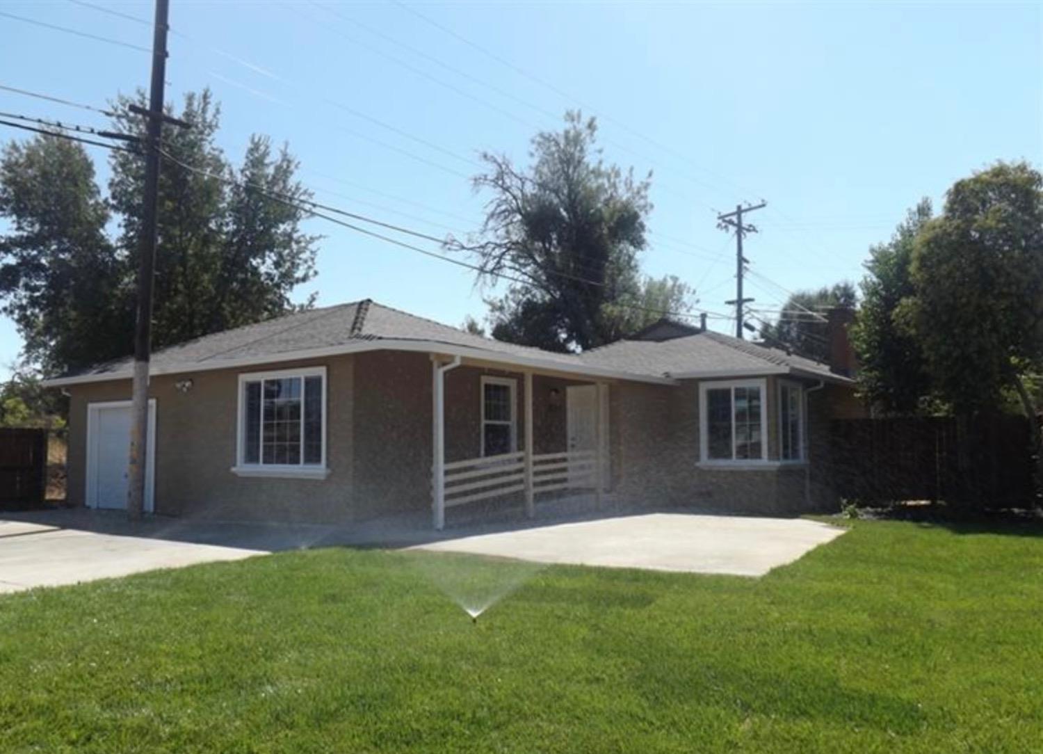 Photo of 808 Arcade Blvd in Sacramento, CA