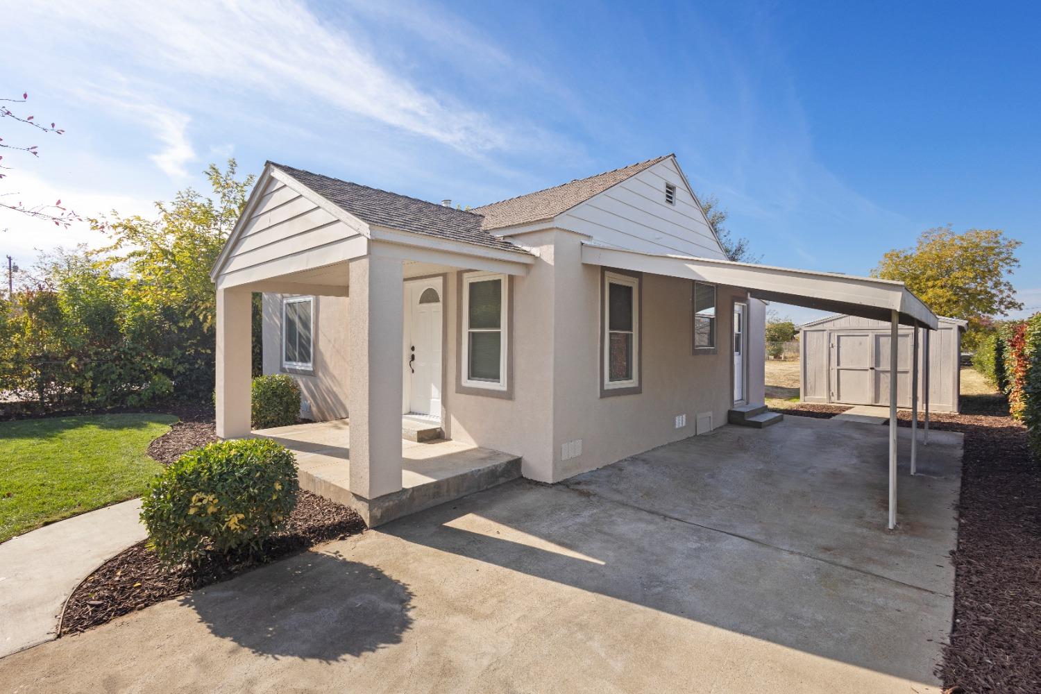 Detail Gallery Image 1 of 1 For 5700 Wilkinson St, Sacramento,  CA 95824 - 2 Beds | 1 Baths