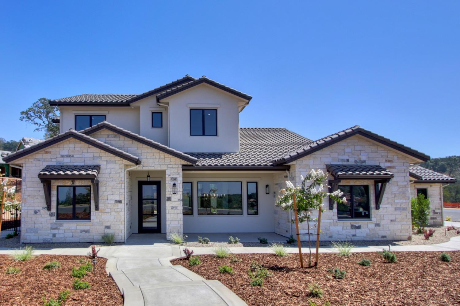 Photo of 881 Las Brisas Ct in El Dorado Hills, CA