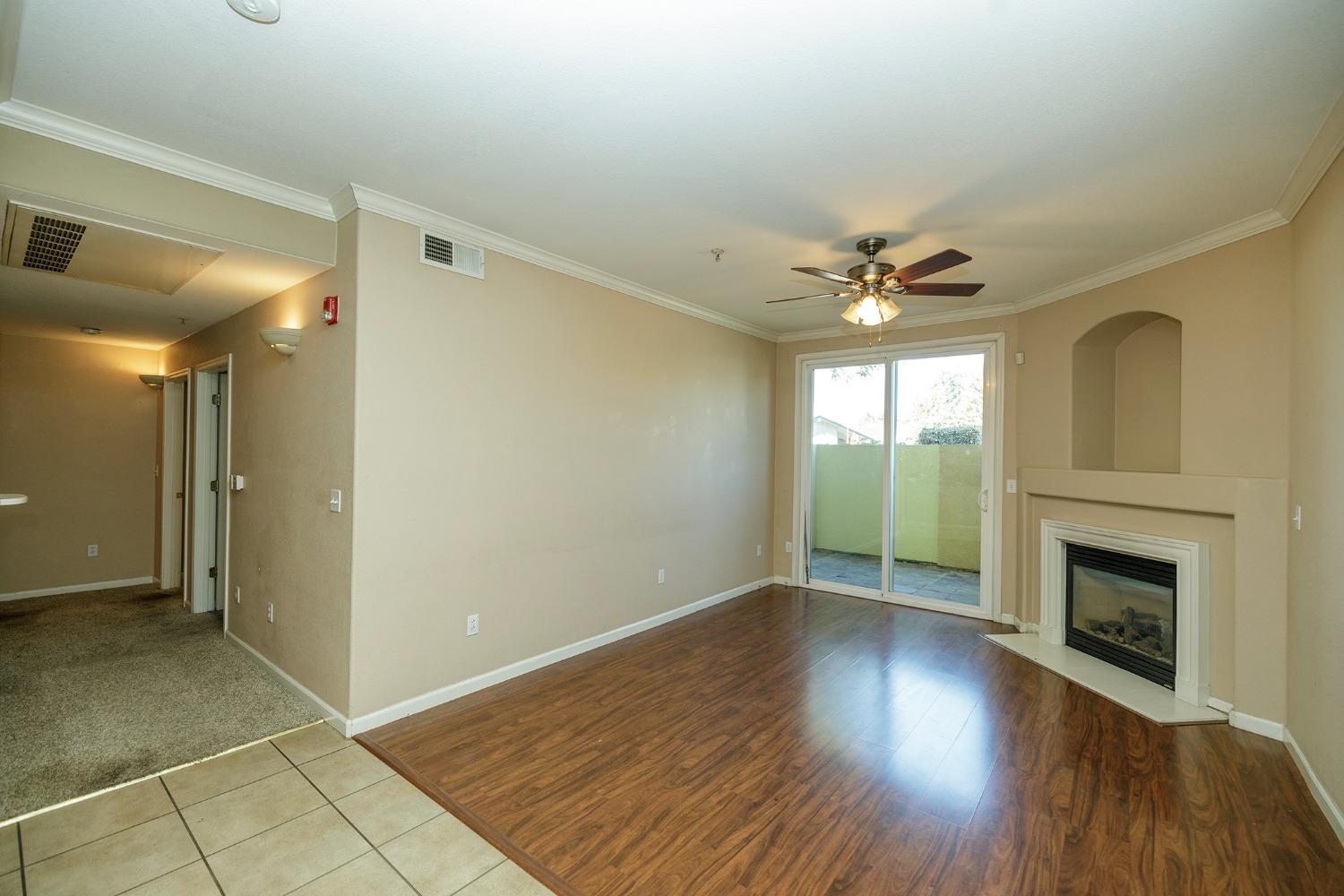 Detail Gallery Image 7 of 23 For 1360 Shady Ln #218,  Turlock,  CA 95382 - 2 Beds | 1 Baths