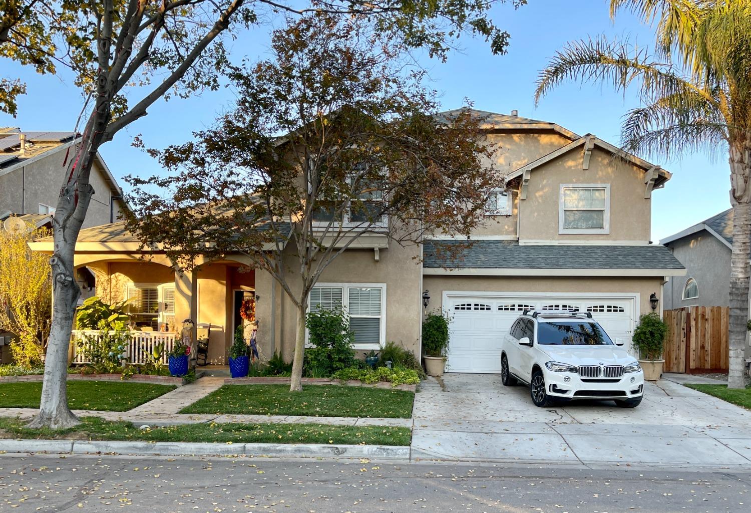 Detail Gallery Image 1 of 1 For 1850 Pitzer Way, Los Banos,  CA 93635 - 4 Beds | 3/1 Baths