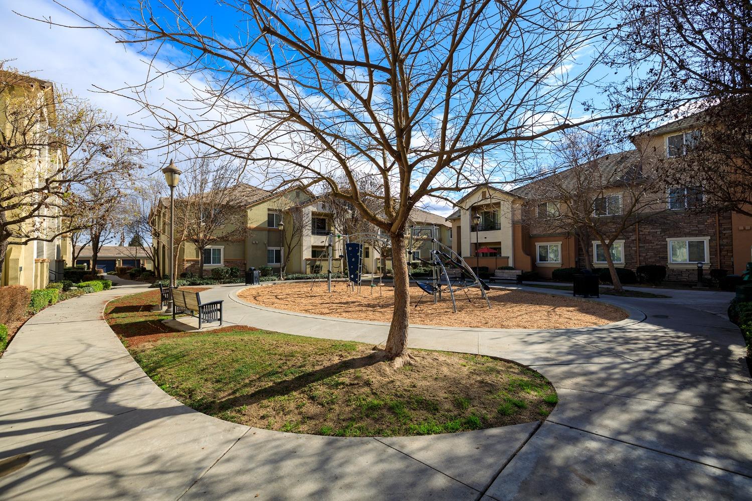 Detail Gallery Image 21 of 23 For 1360 Shady Ln #218,  Turlock,  CA 95382 - 2 Beds | 1 Baths