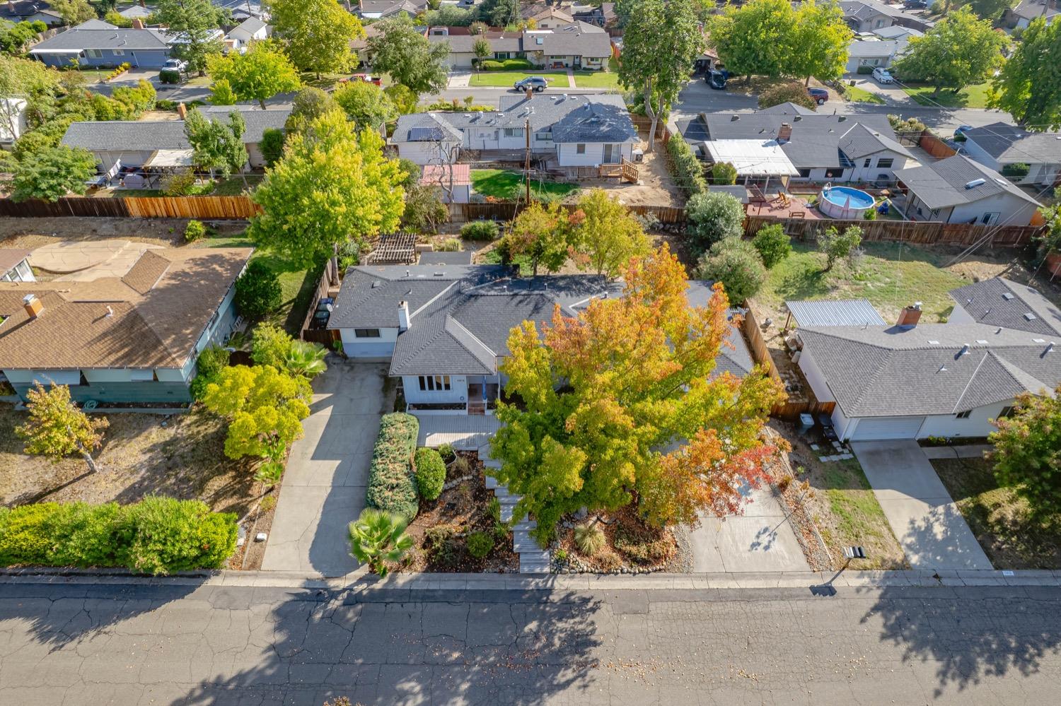 Plantation Drive, Fair Oaks, California image 5