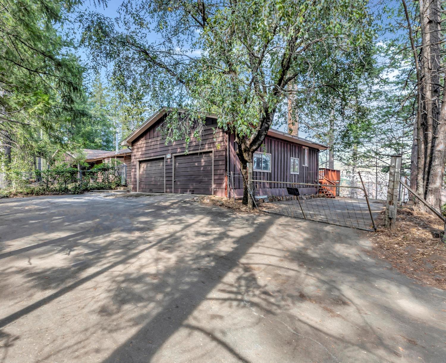 Photo of 5925 Sly Park Rd in Placerville, CA