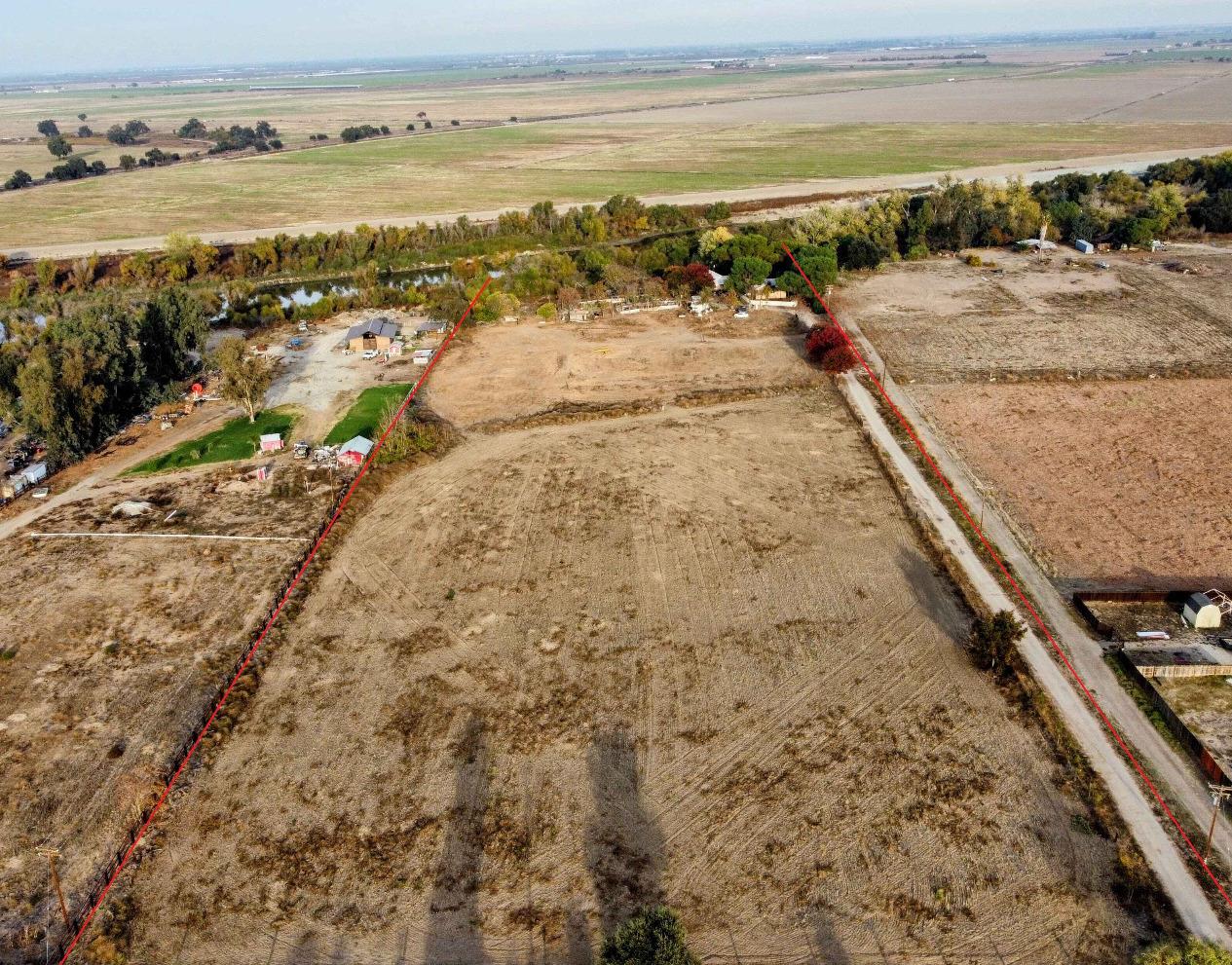 Photo of 15906 Ash Ave in Patterson, CA