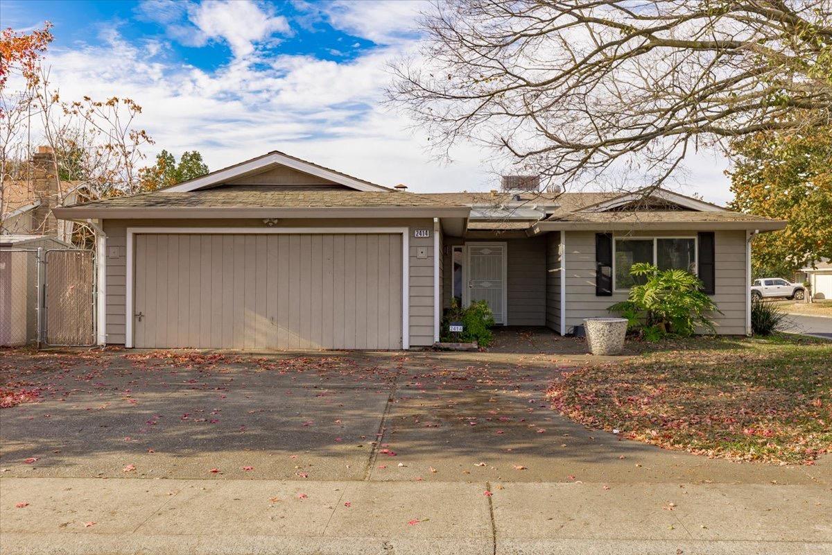 Photo of 2414 Stokewood Wy in Rancho Cordova, CA