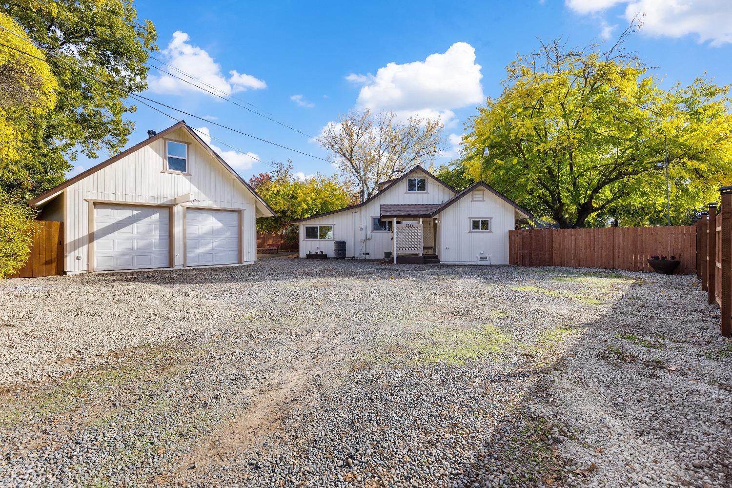 Photo of 1228 Michael Ln in Sacramento, CA