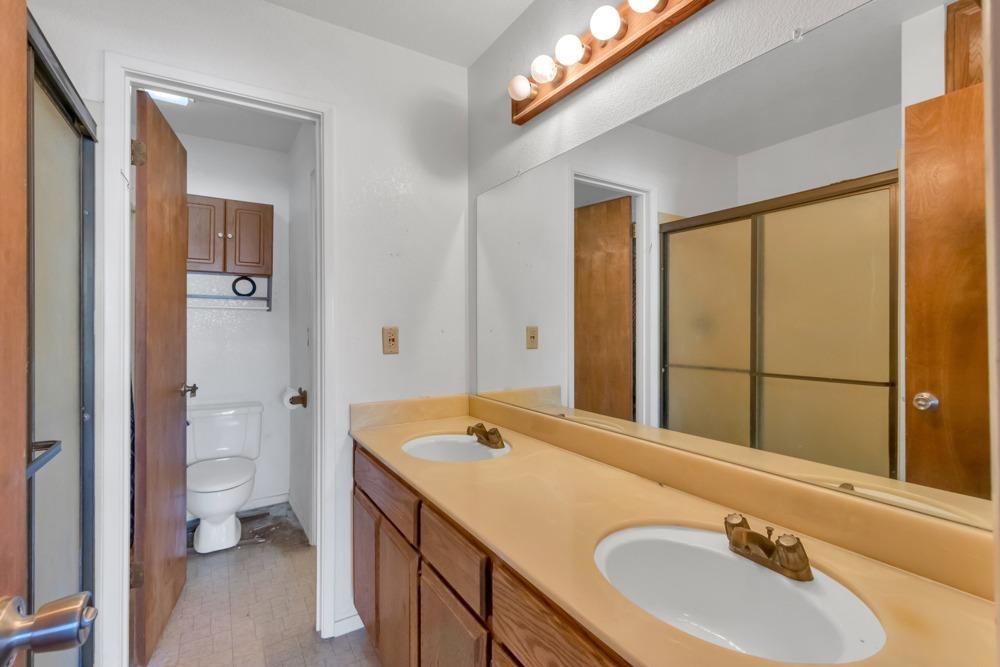 Photo #23: 223098061 Listing: Photo #23