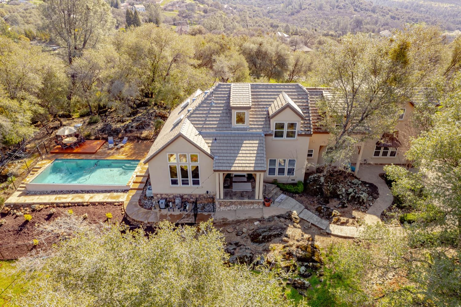 Photo of 2125 Greensboro Rd in Placerville, CA