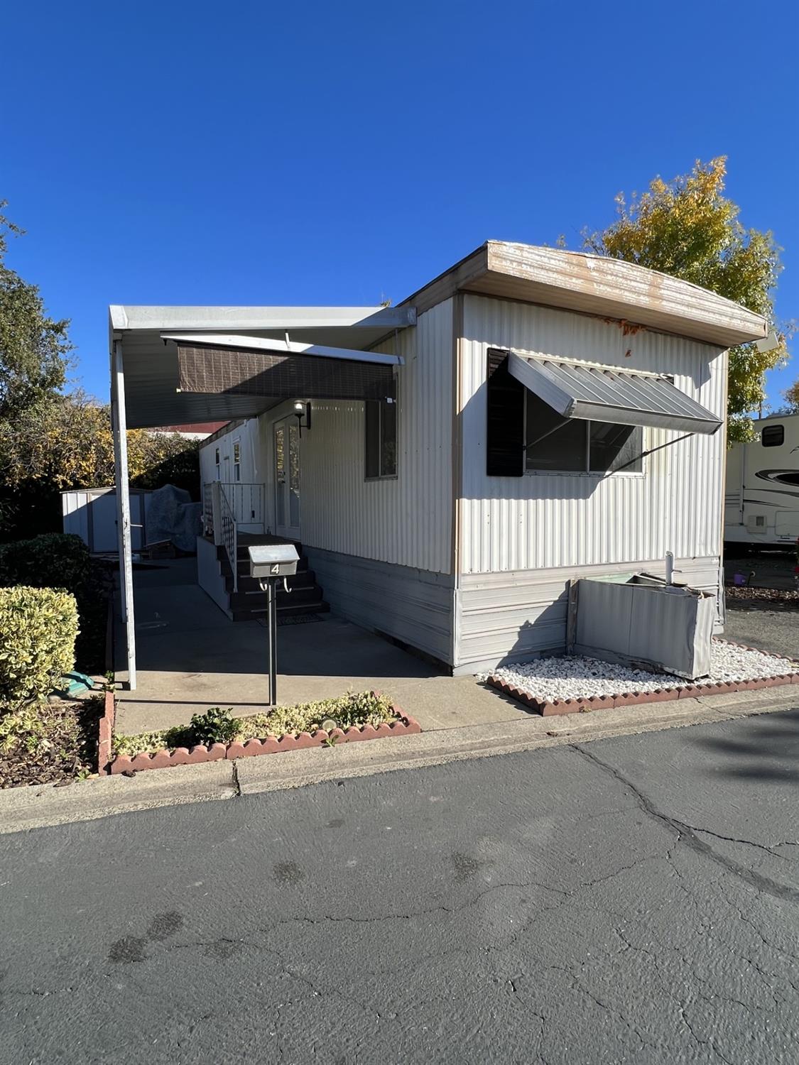 Photo of 4724 Madison Ave #4 in Sacramento, CA