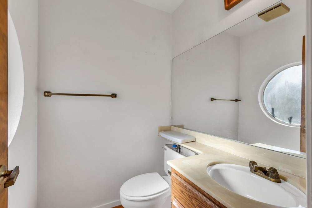 Photo #17: 223098061 Listing: Photo #17