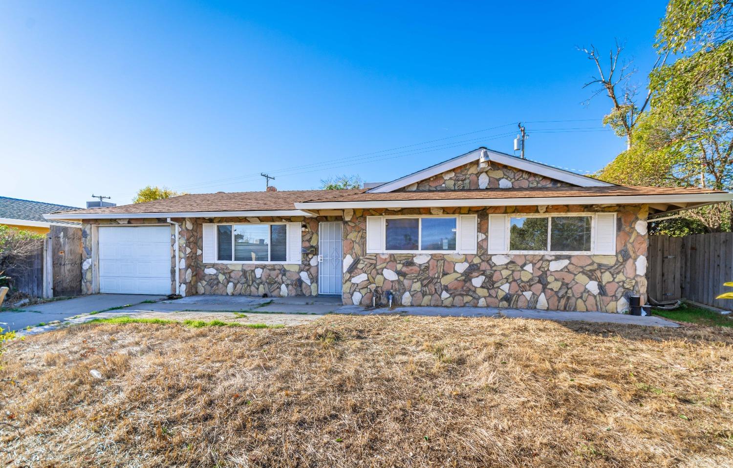 Photo of 7138 Rimrock Dr in Sacramento, CA