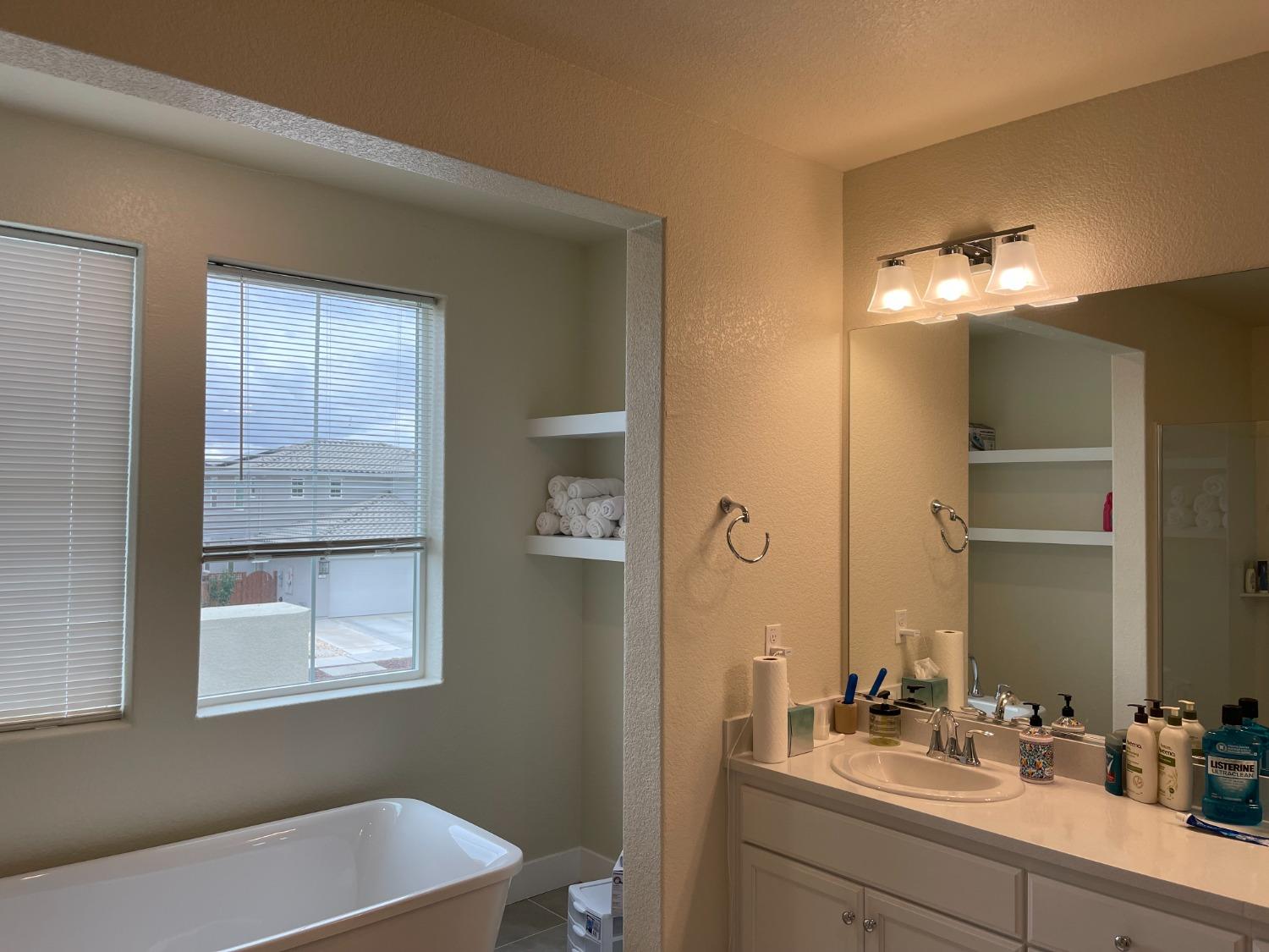 Detail Gallery Image 34 of 44 For 2293 Mozart Ave, Lathrop,  CA 95330 - 4 Beds | 3/1 Baths
